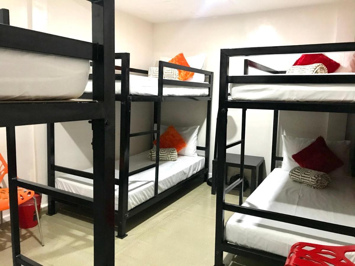 Halfway House Hostel Mactan Cebu Airport Lapu-Lapu City Eksteriør bilde