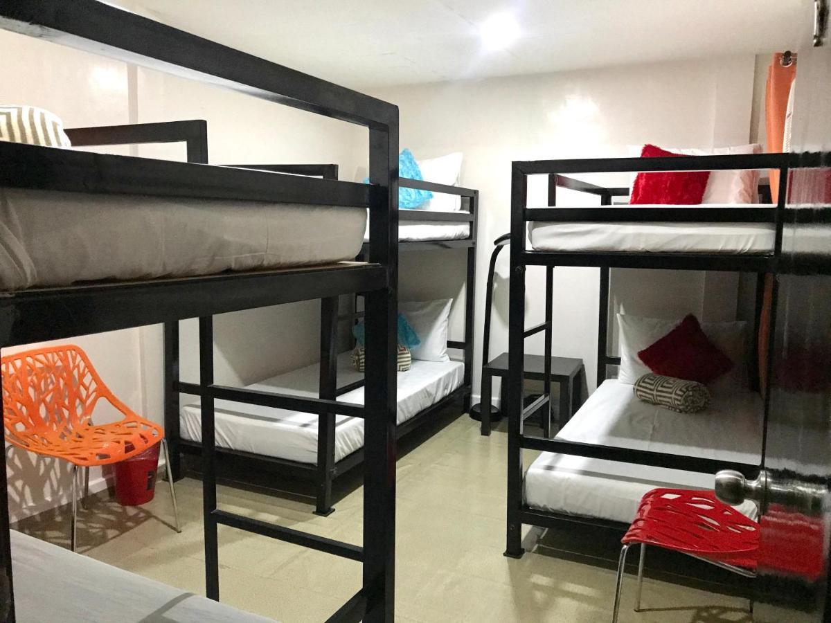 Halfway House Hostel Mactan Cebu Airport Lapu-Lapu City Eksteriør bilde