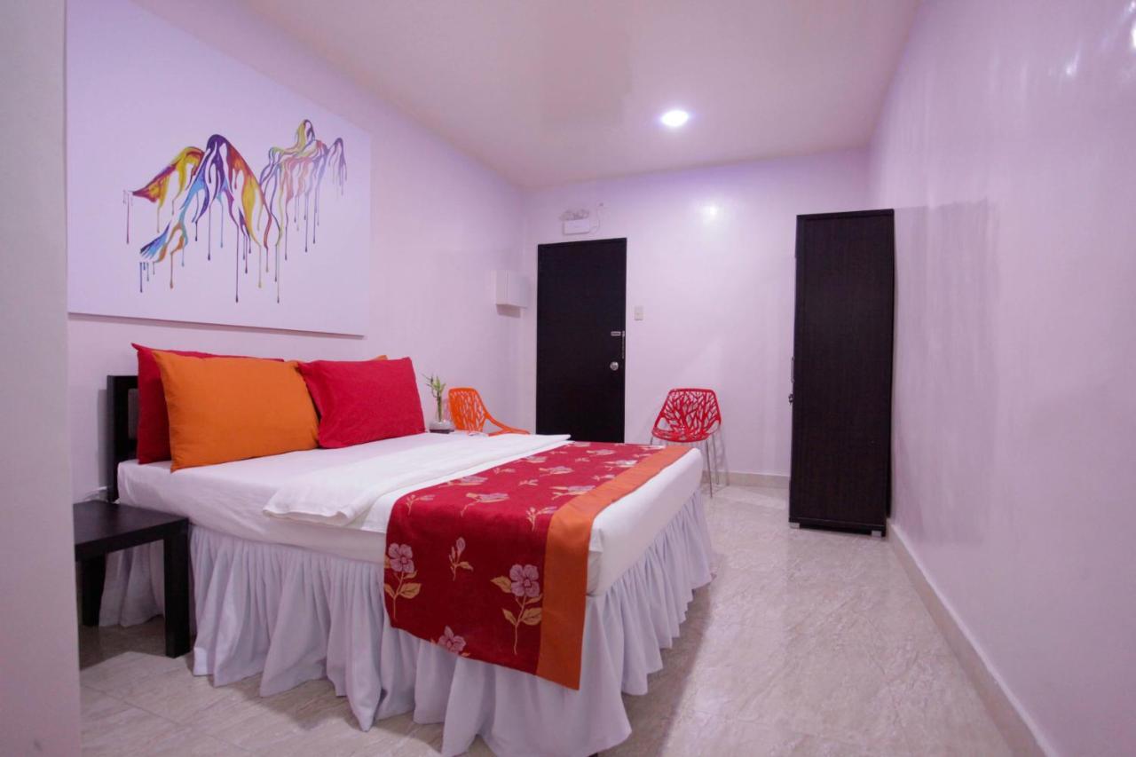 Halfway House Hostel Mactan Cebu Airport Lapu-Lapu City Eksteriør bilde